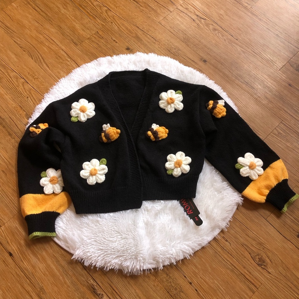 Black Cropped Sweater Cardigan with Daisy & Bee Appliqués